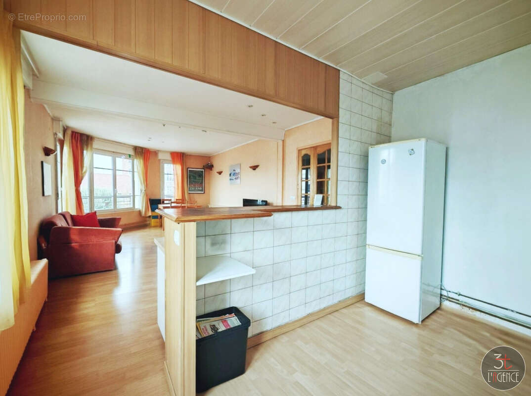 Appartement à FONTENAY-SOUS-BOIS