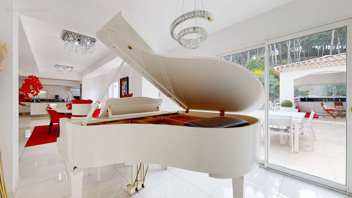 Maison à SEPTEMES-LES-VALLONS