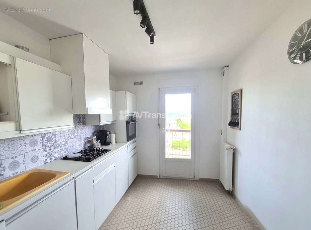 Appartement à BRON
