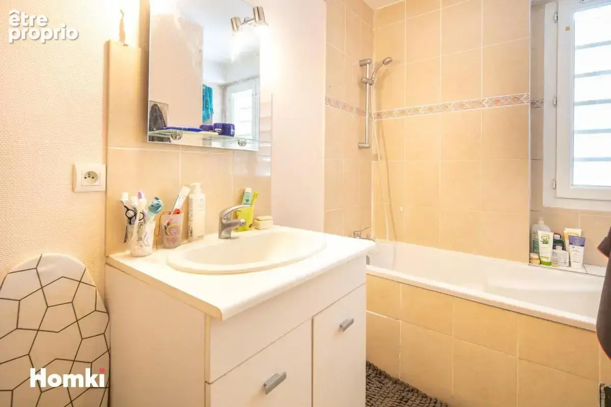 Appartement T3 de 68 m² à Grenoble 38100, Rue Turgot - photo 5