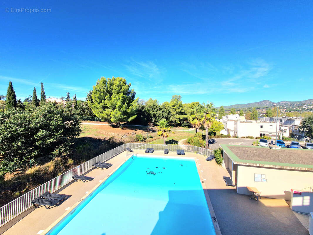 Appartement à SIX-FOURS-LES-PLAGES