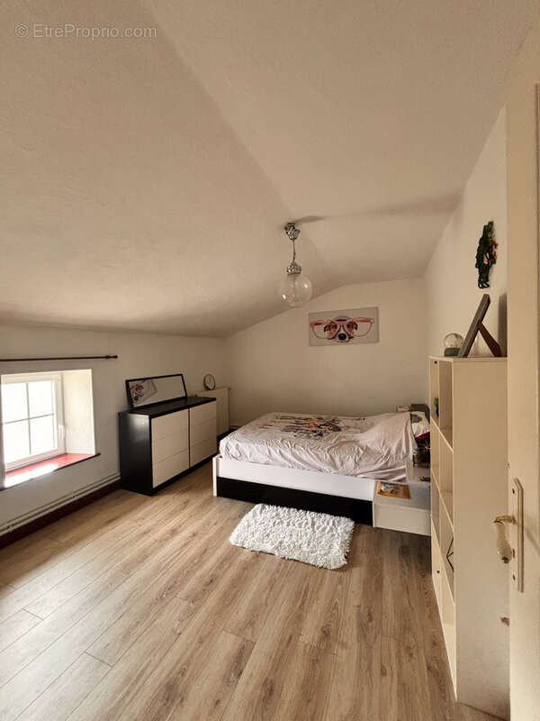 Maison à CORME-ROYAL