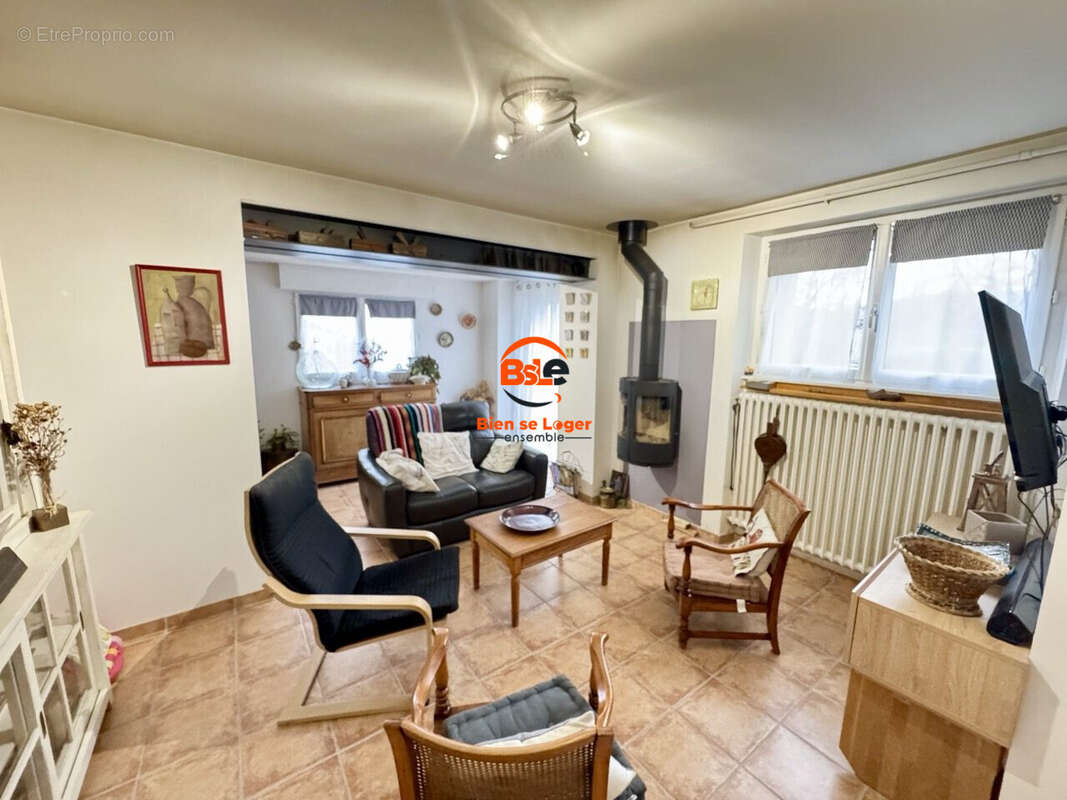 Agence immobilière BSLE Bien se loger ensemble maison 5 chambres Blanzat Mathieu GALLAIS - Maison à BLANZAT