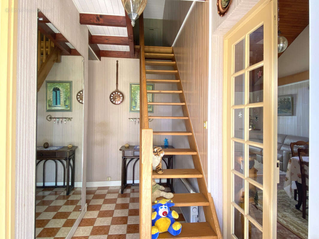 Maison à BAZOCHES-SUR-LE-BETZ