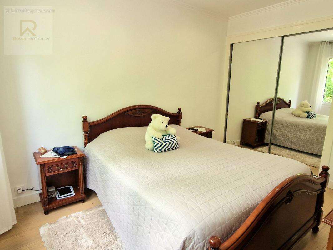 Appartement à LA CELLE-SAINT-CLOUD