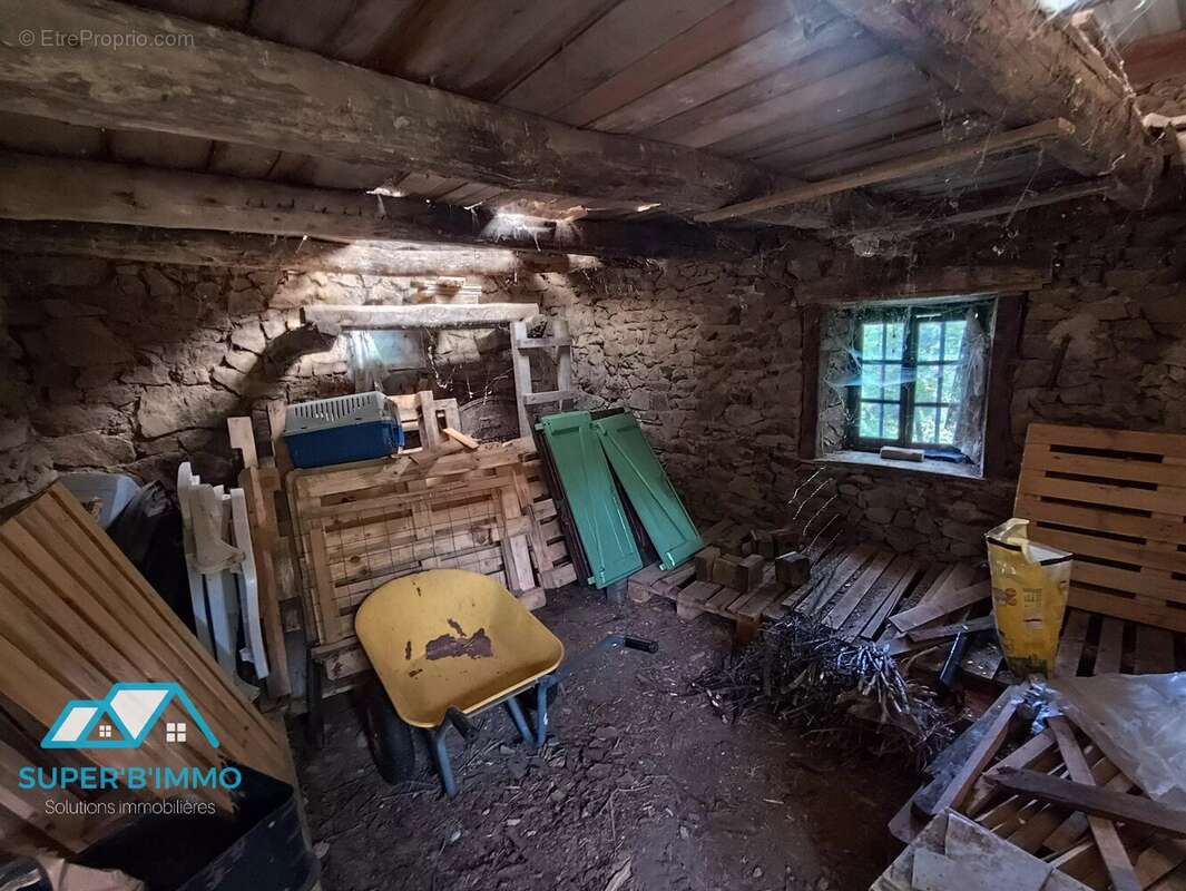 Maison à CHASSAGNES