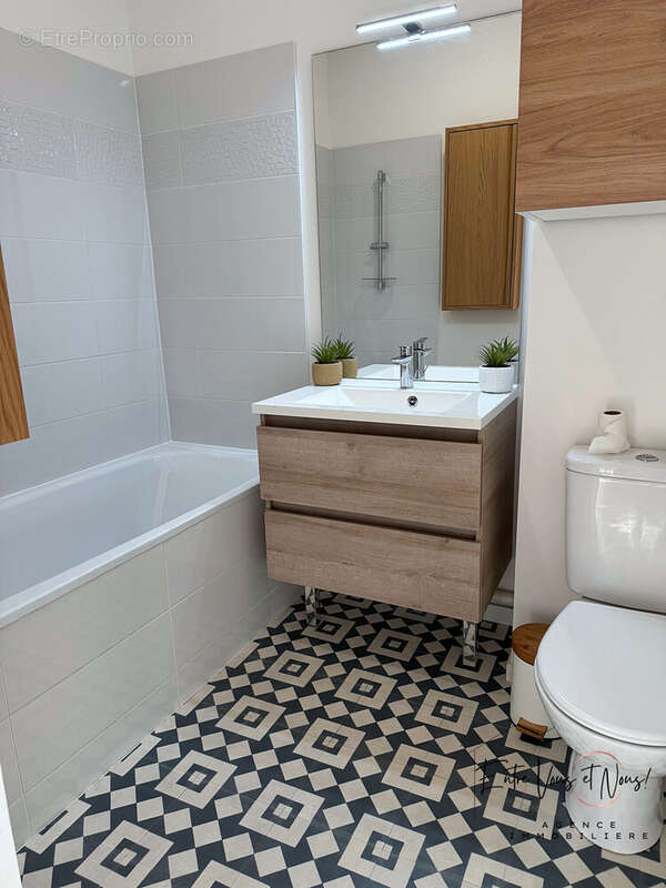 SDB AVEC WC  - Maison à CERONS