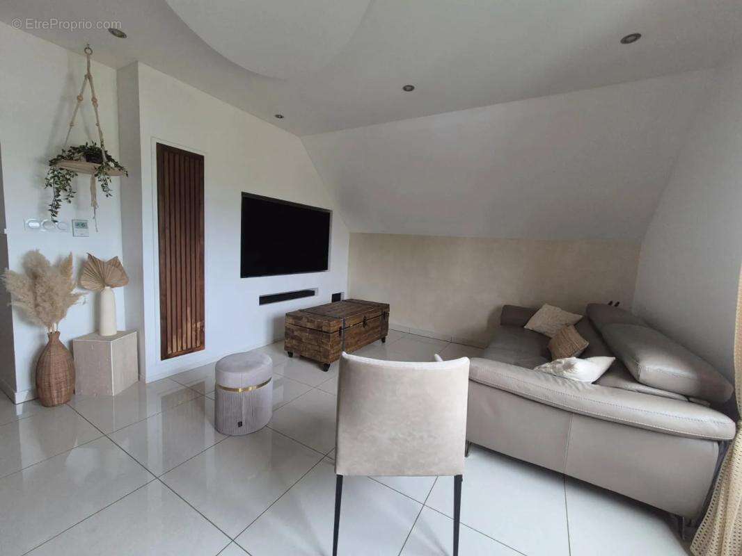 Appartement à ARTHAZ-PONT-NOTRE-DAME