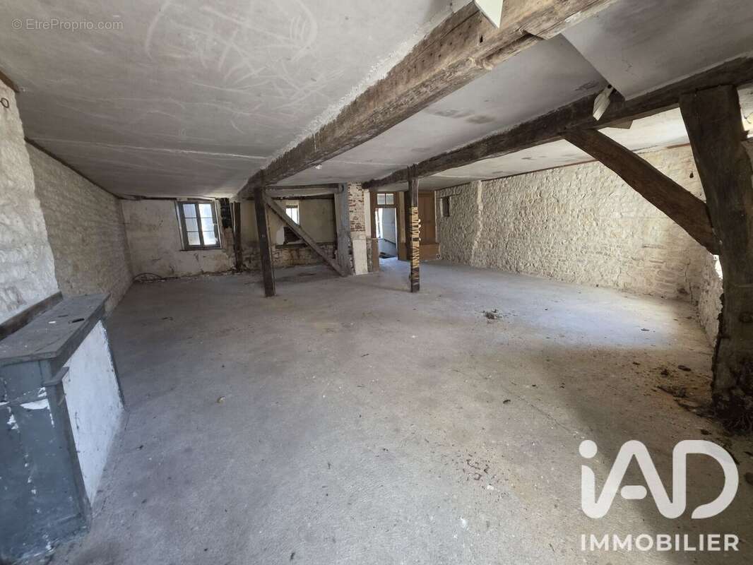 Photo 4 - Appartement à IRANCY