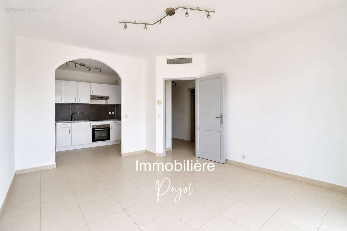 Appartement à MARSEILLE-7E