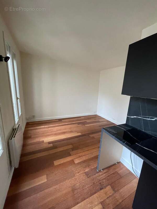 Appartement à PARIS-3E