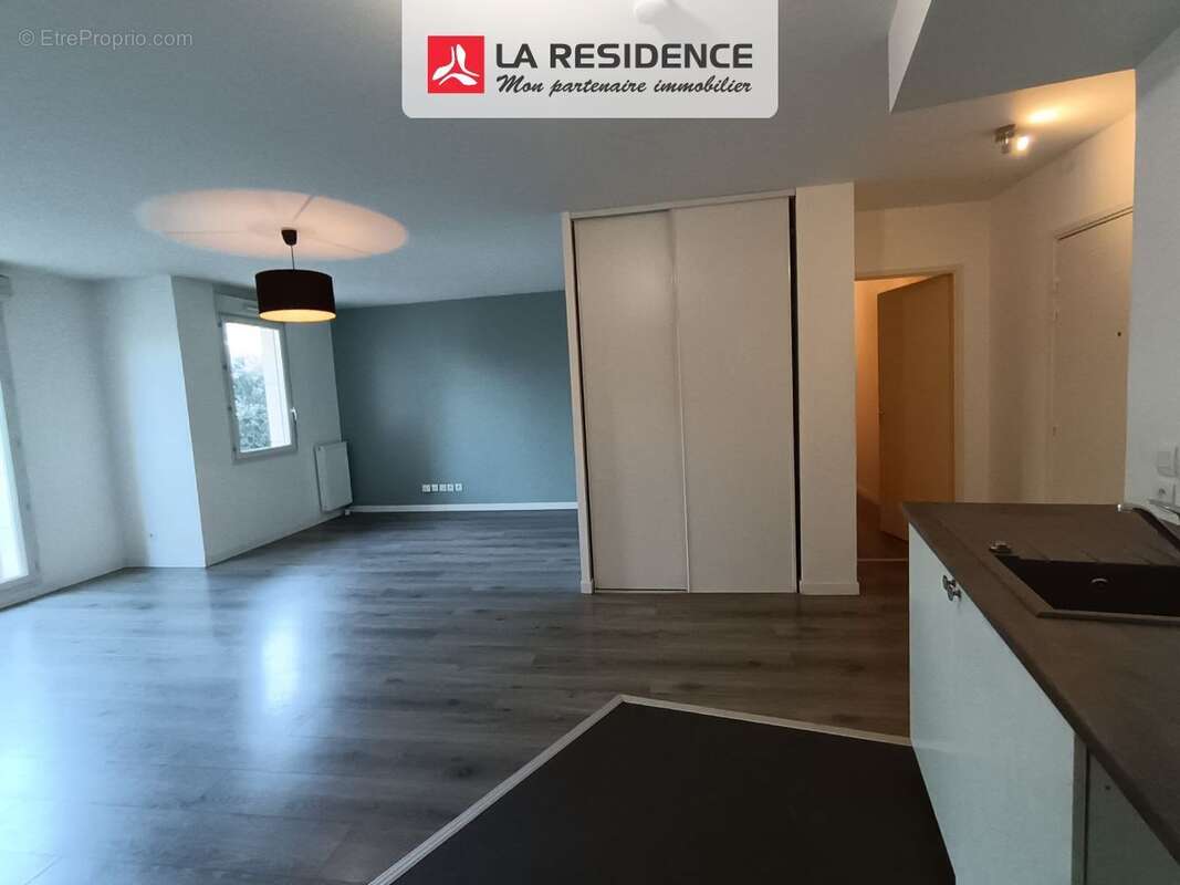 Appartement à MONTIGNY-LE-BRETONNEUX