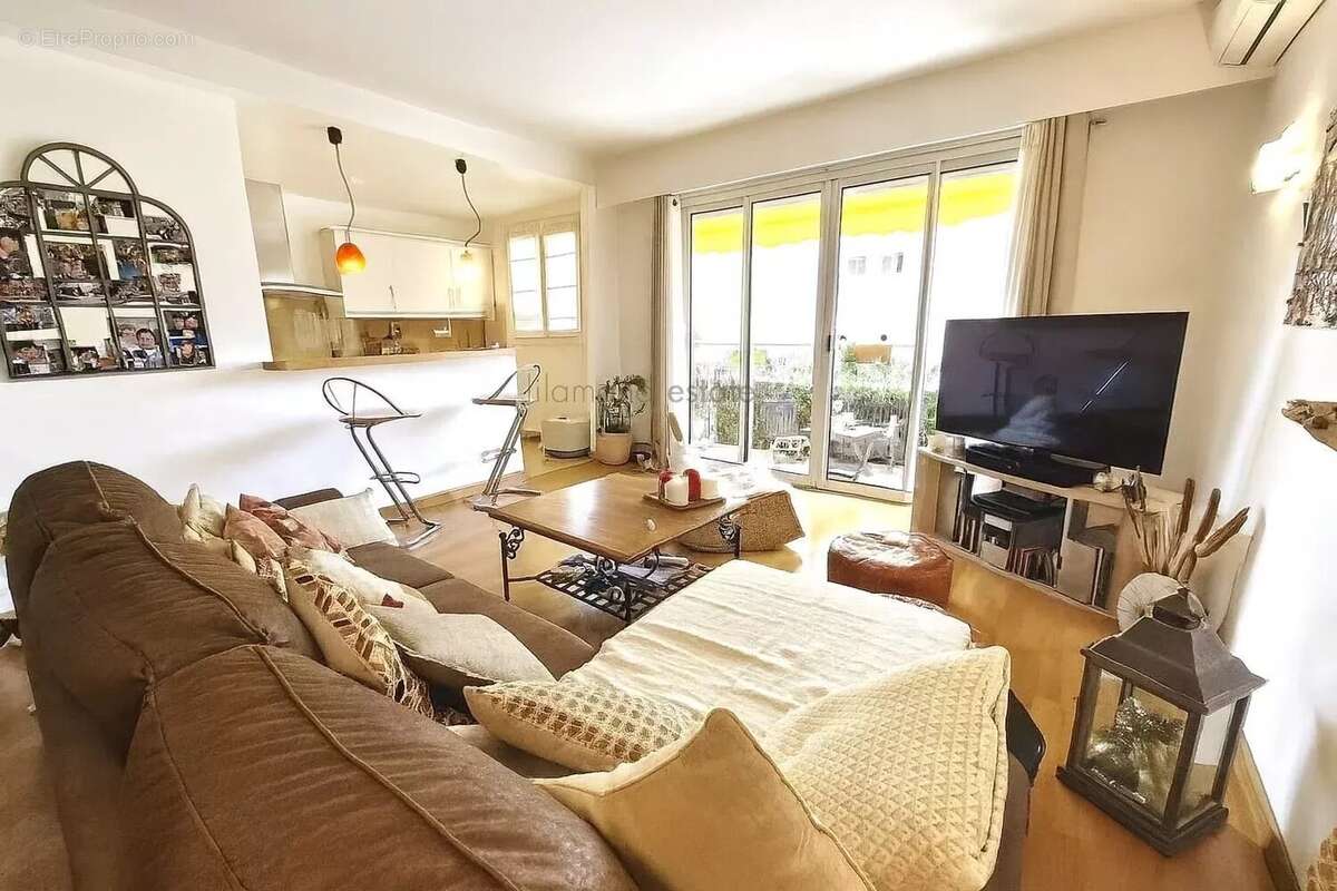 Appartement à LE CANNET
