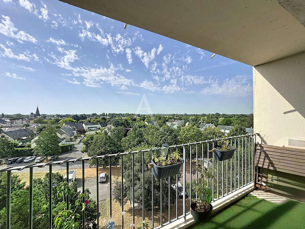 Appartement à LES PONTS-DE-CE