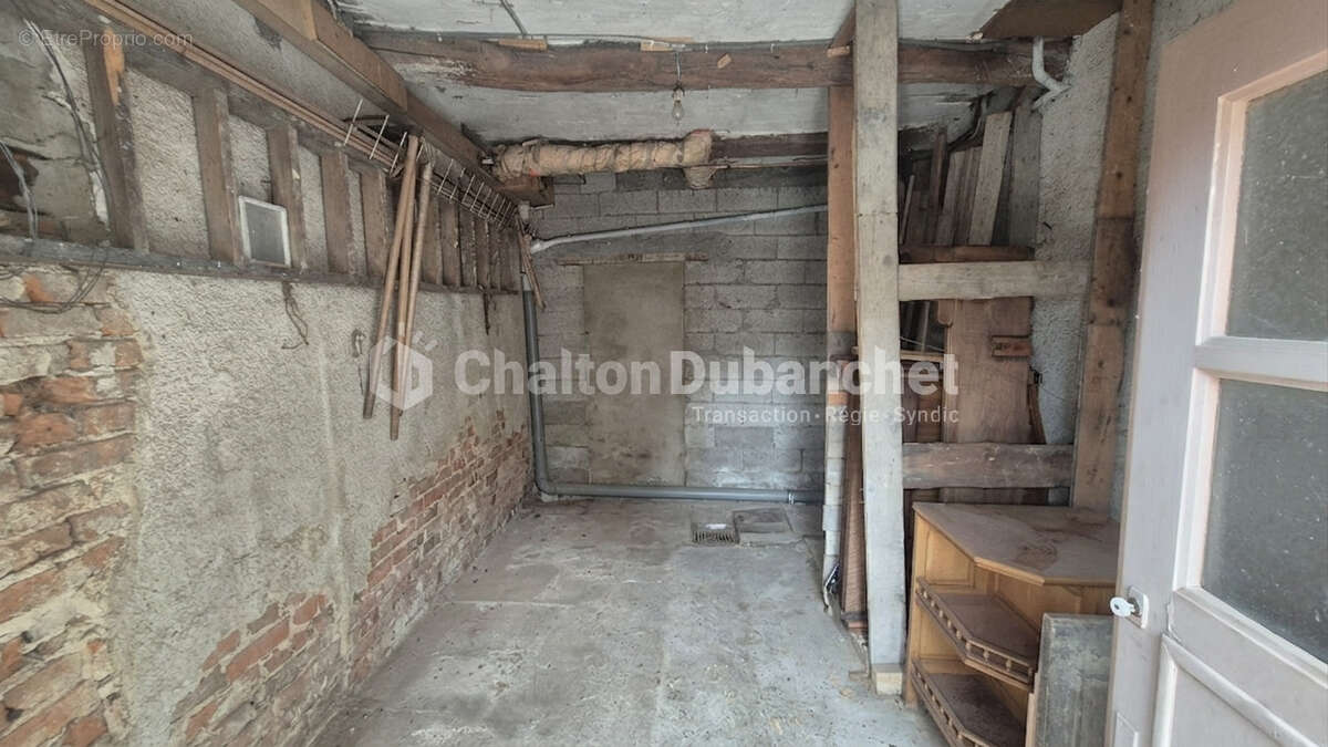 Maison à PANISSIERES