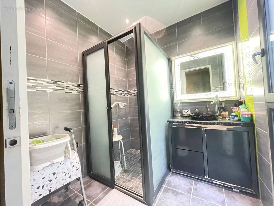 Villa T5 récente – 34160 Castries  – Jardin arboré, piscinable - photo 9