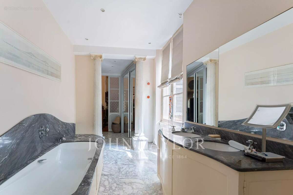 Appartement d'exception avec jardin et piscine au cœur du quartier Mazarin - photo 33
