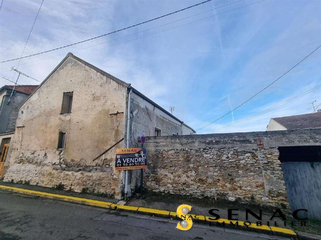 Maison à CHAUVRY