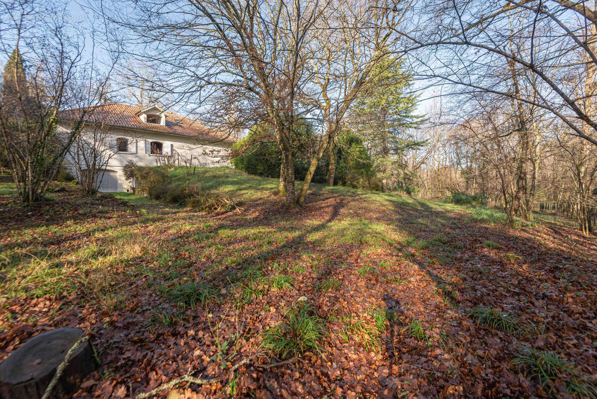 Maison à LATRESNE