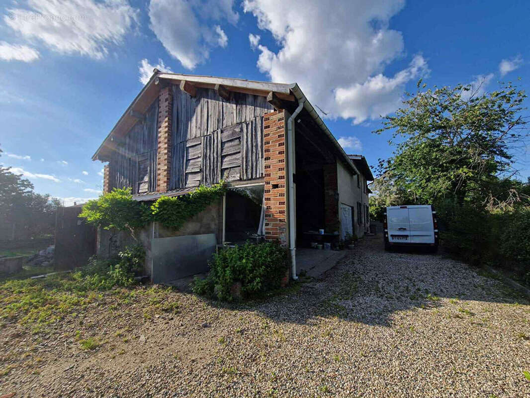 Maison à SAINT-NICOLAS-DE-LA-GRAVE