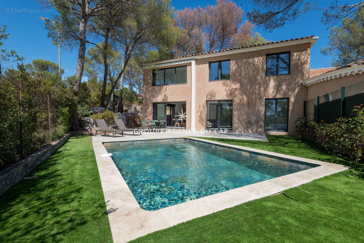 Saint raphael valescure villa 5 pièce(s) 162 m2 piscine - photo 2