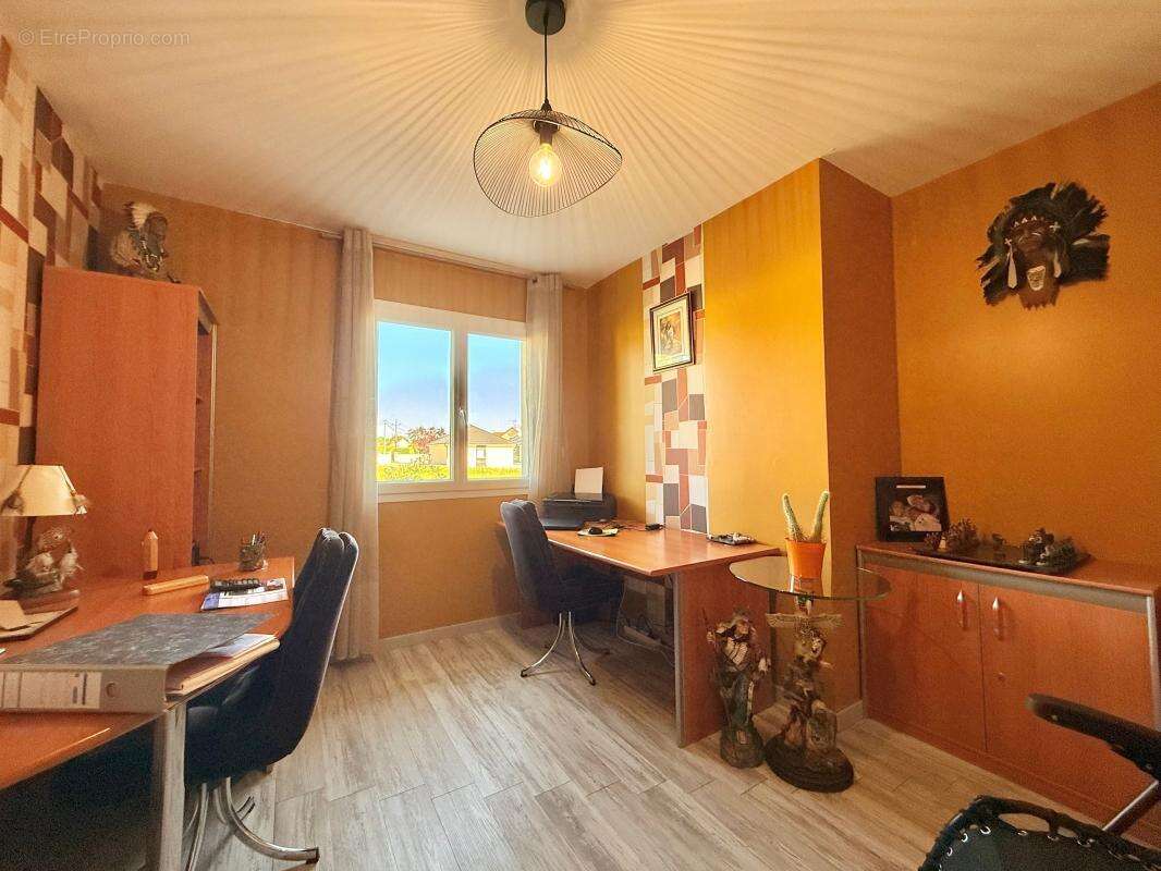 Maison familiale récente – 4 chambres – Terrain de 1500m² – Aucuns travaux à prévoir - photo 13