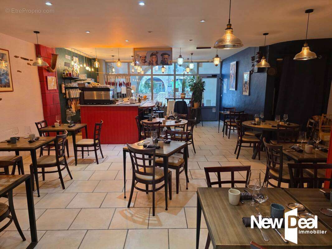 Restaurant en coeur de ville (murs et fonds) - photo 5