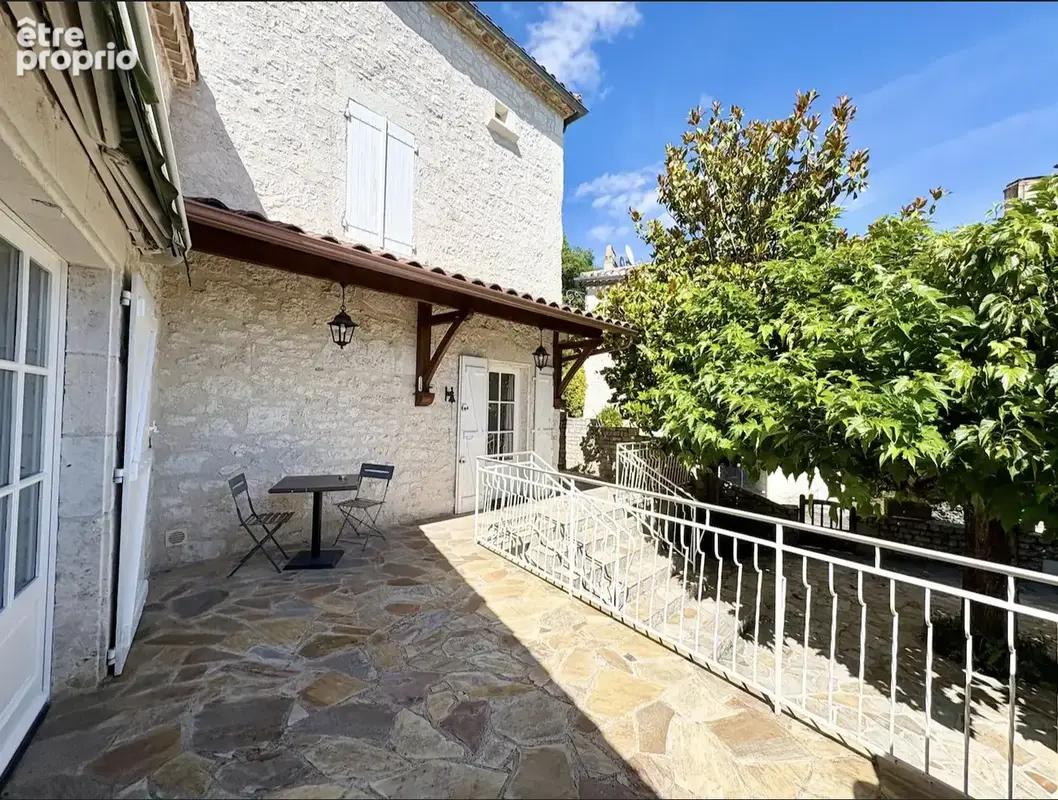 Un véritable havre de paix au cœur d'un village du Quercy. - photo 22
