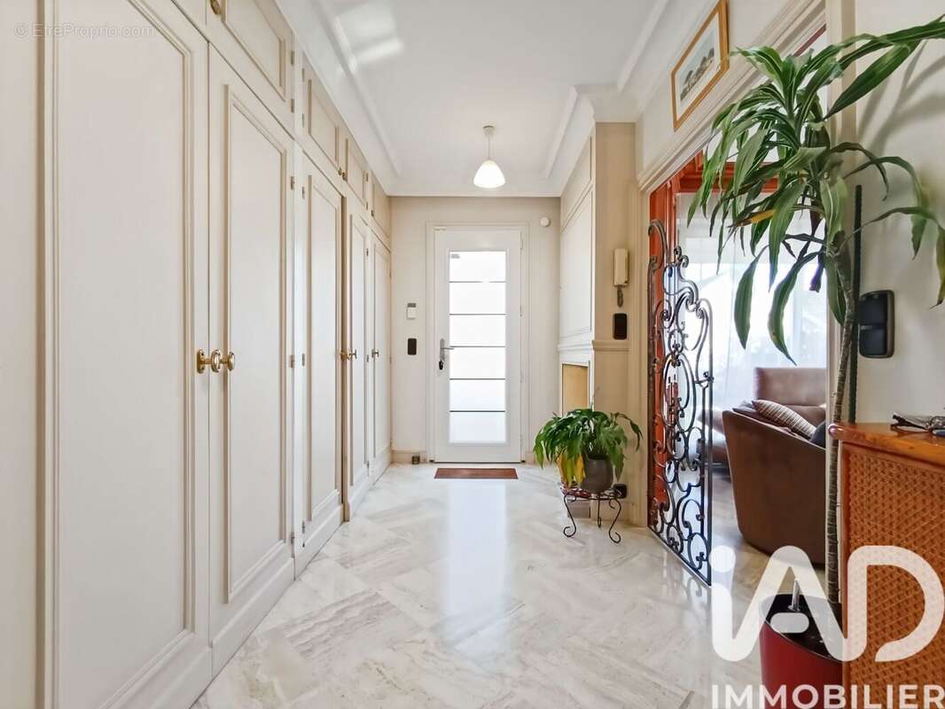 Photo 2 - Maison à LE PLESSIS-TREVISE