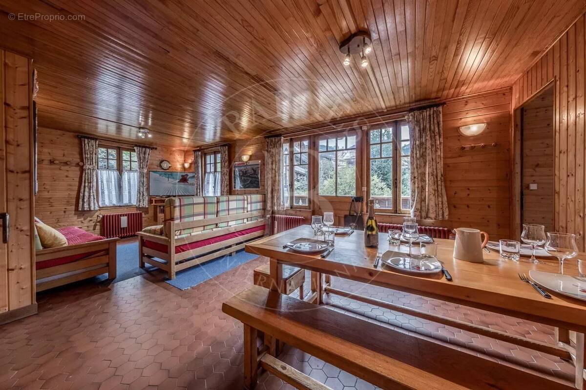 Appartement à LA PERRIERE