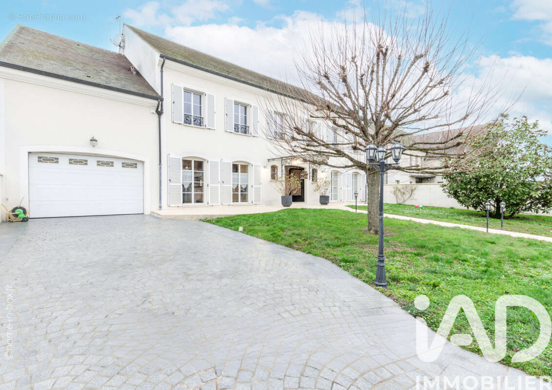 Photo 3 - Maison à MAGNY-LE-HONGRE