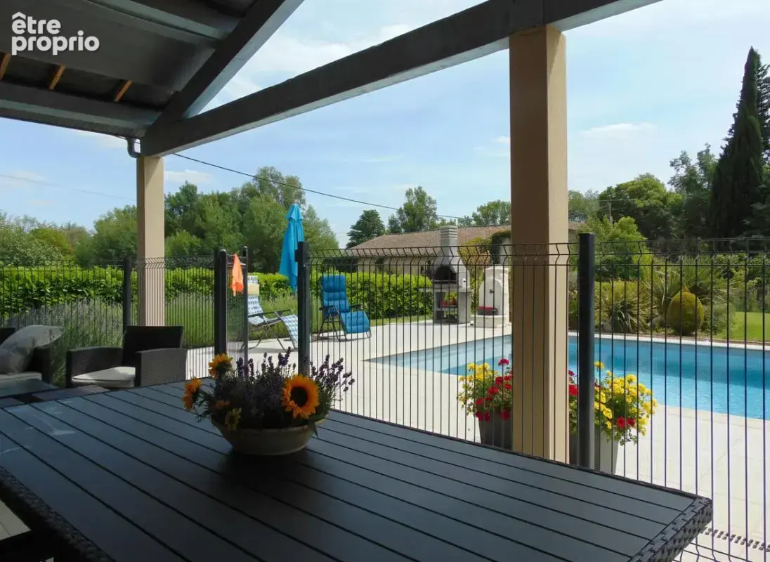 Au 31290 Grande maison avec piscine - photo 11