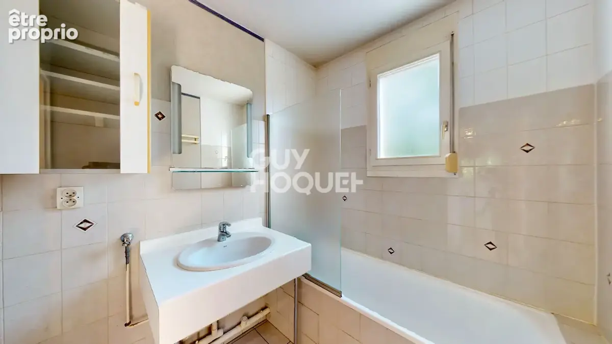 ANNECY-LE-VIEUX - Appartement T3 traversant avec terrasse, garage et cave - photo 5