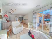 Maison à SAINT-LAURENT-DE-LA-SALANQUE