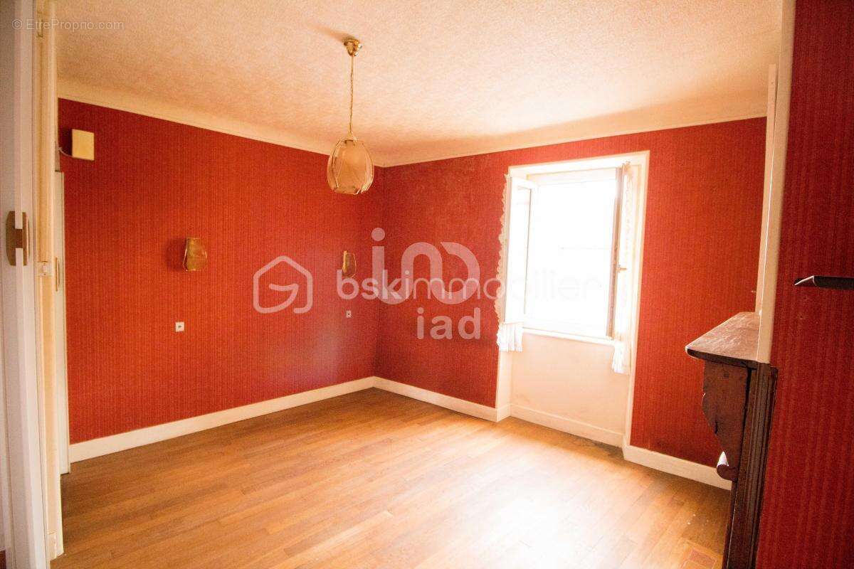 Maison à BOURGANEUF