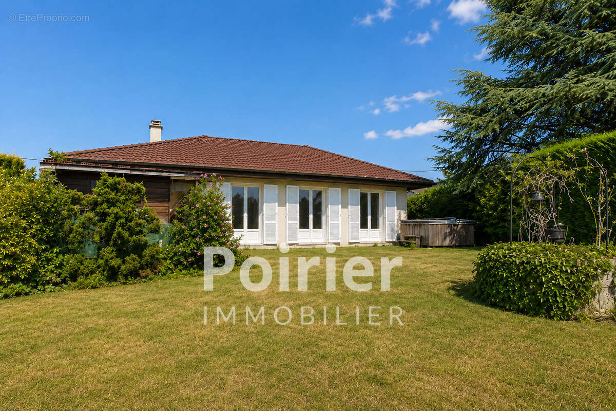 Maison à SCIEZ