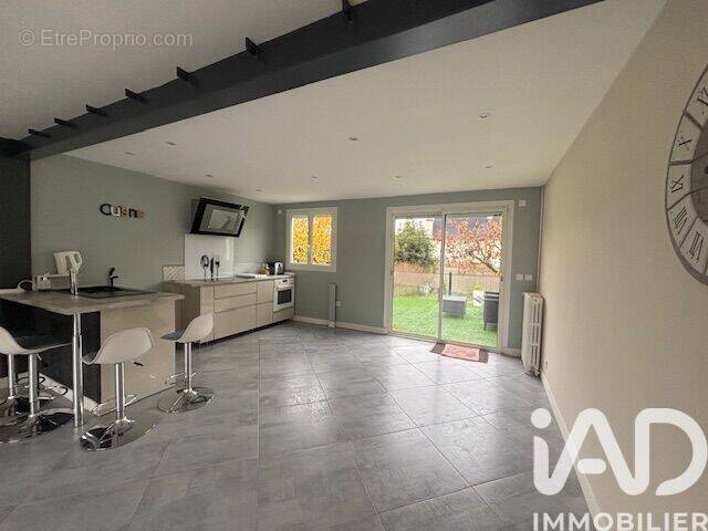 Photo 1 - Maison à CHOISY-LE-ROI