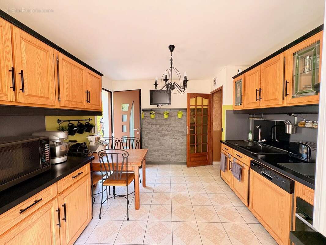 Maison 150 m² à Saran  - photo 4