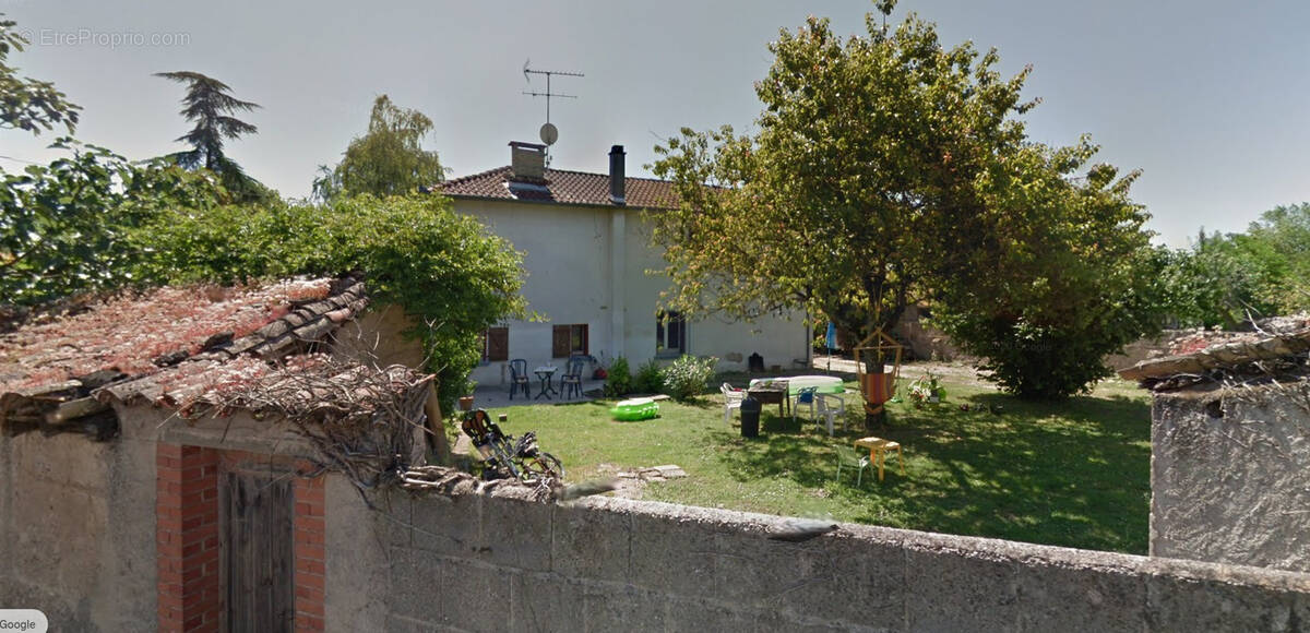 Maison à LISLE-SUR-TARN