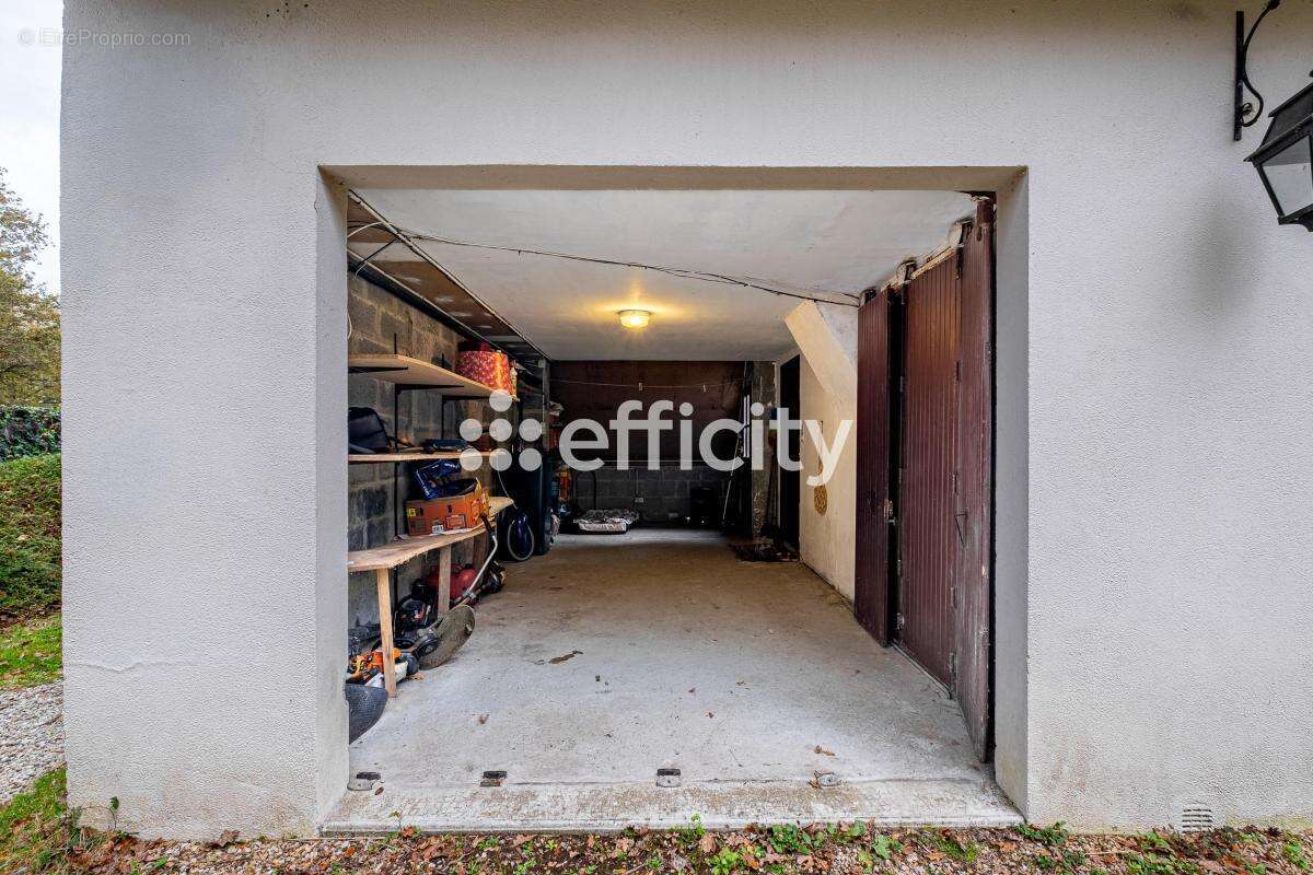 Maison à SAINT-LYPHARD