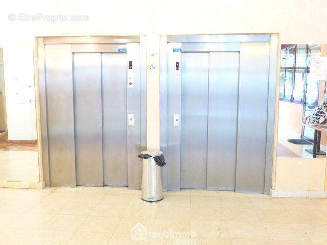 Photo 6 - Appartement à COURBEVOIE