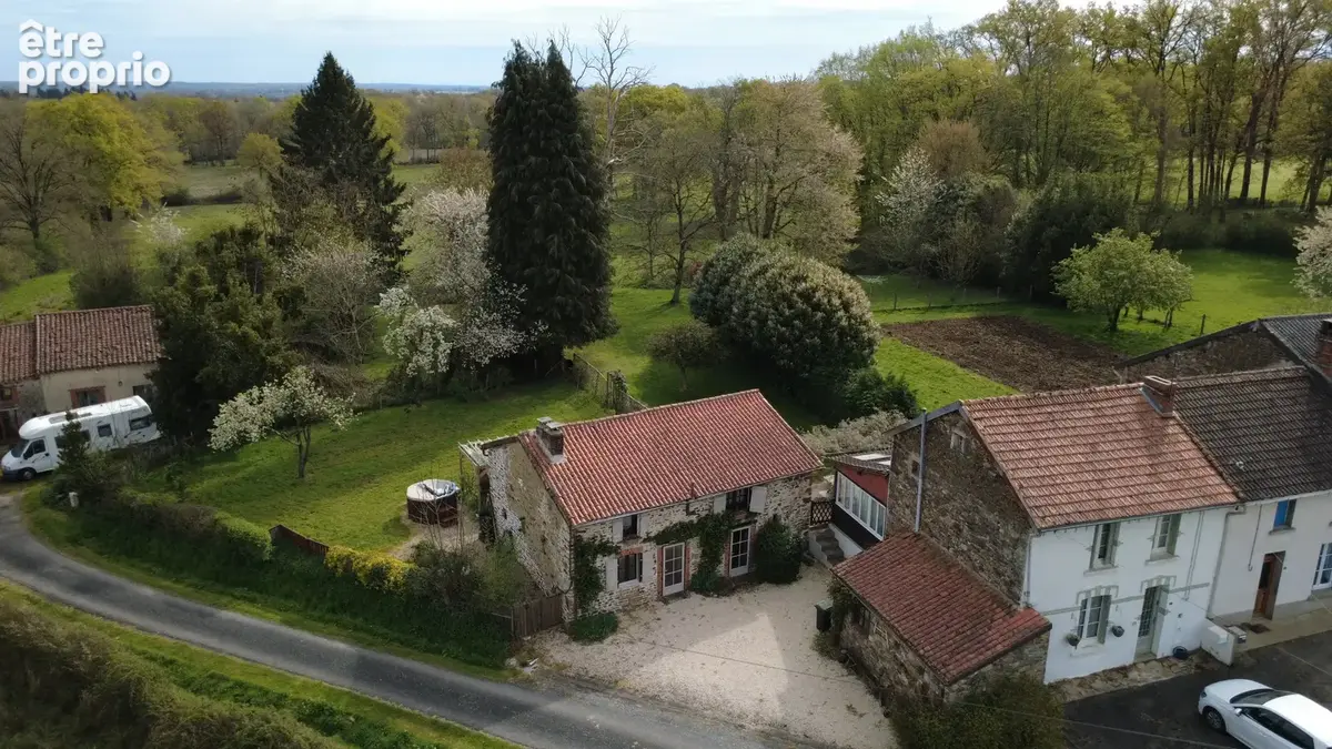 Maison à BUSSIERE-POITEVINE