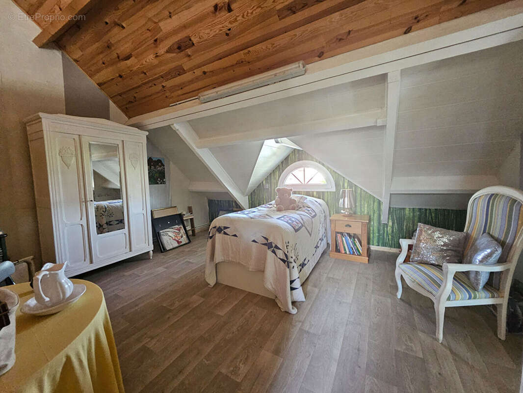 Maison d'exception à Vendre à Rivery - Un Écrin de Prestige de 200 m² - photo 14