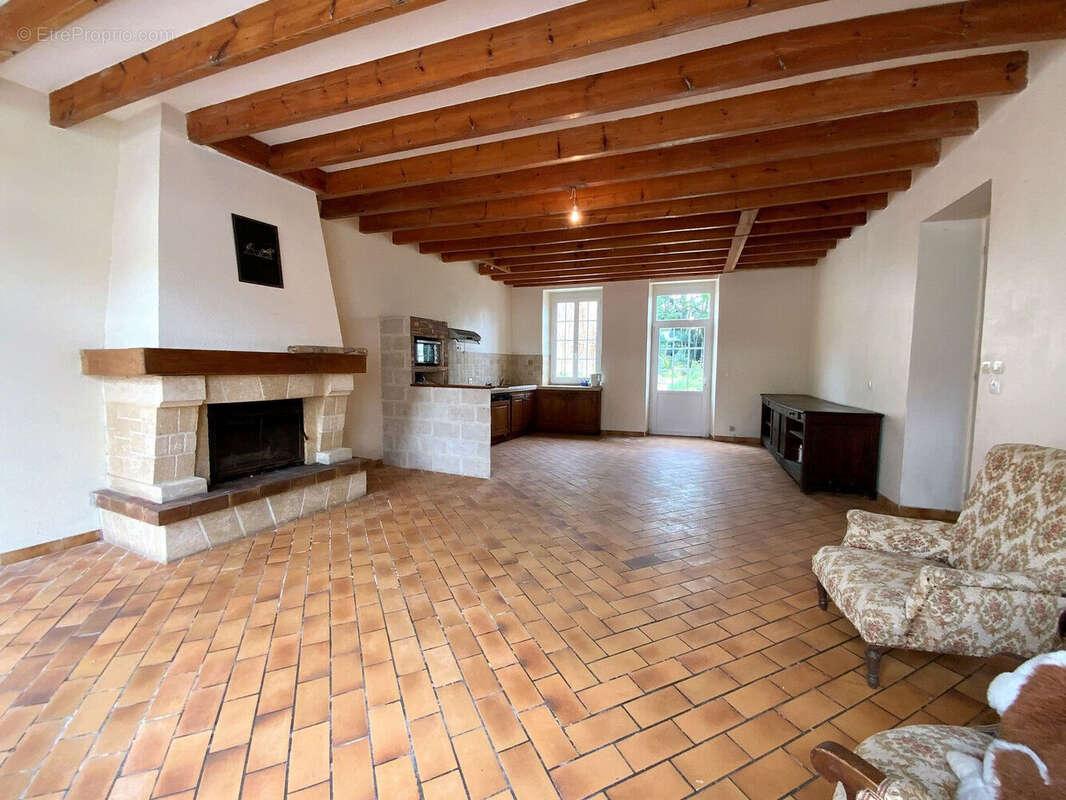 Maison à JONZAC