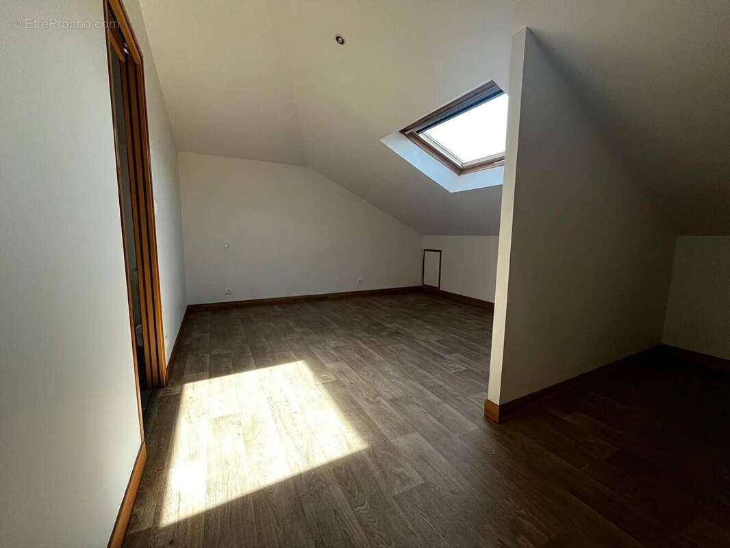 Appartement à PLOUGUENAST