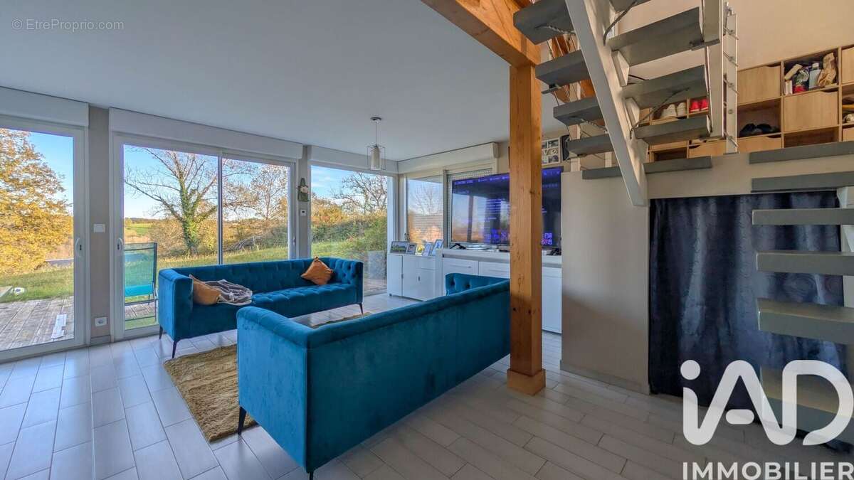 Photo 2 - Maison à SAUVETERRE-DE-ROUERGUE