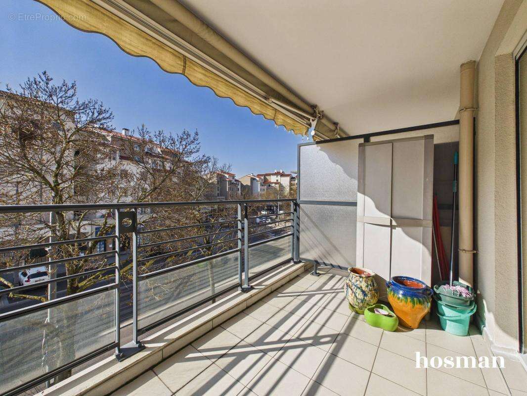 Appartement à BRON