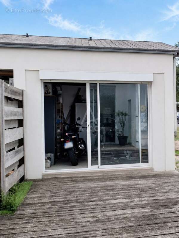 Maison 3 pièces  69 m²  Jardin, dépendance et stationnement - photo 10