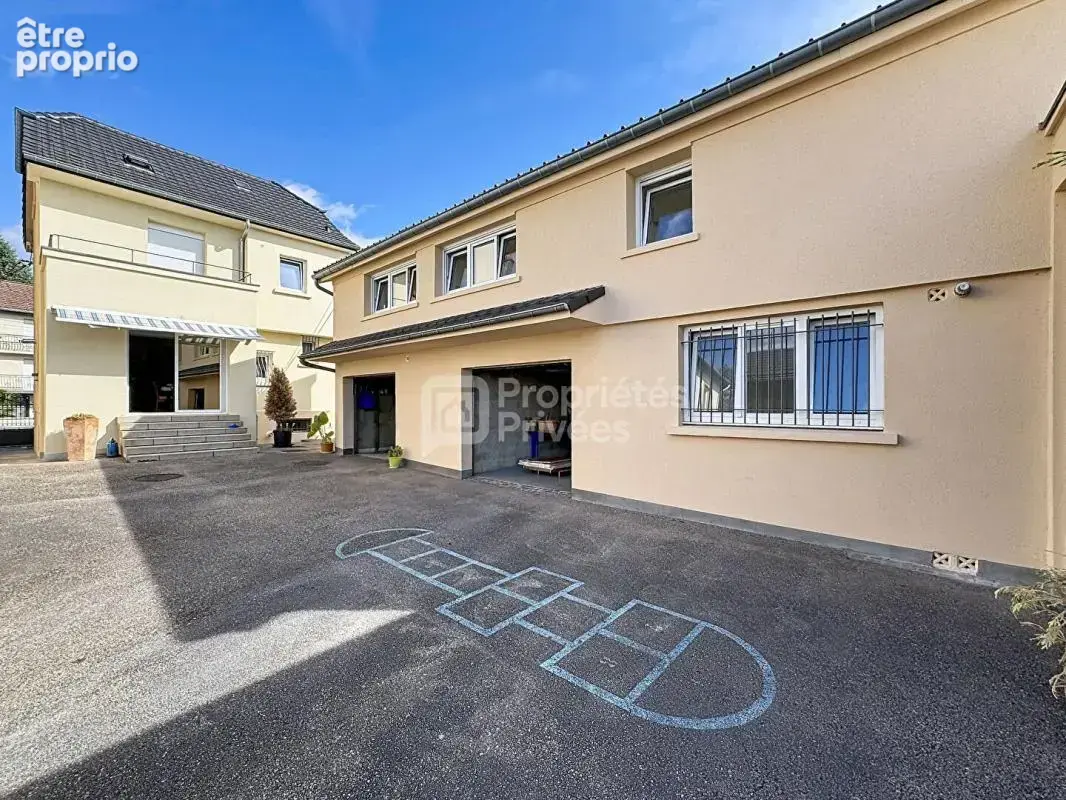 Metz-sablon ? maison individuelle avec appartement indépendant, jardin et 5 garages - photo 16