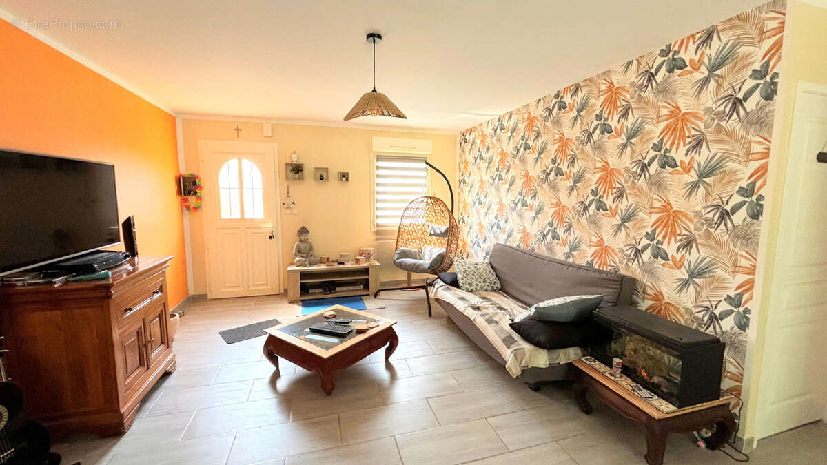 Maison à BRISSAC-QUINCE